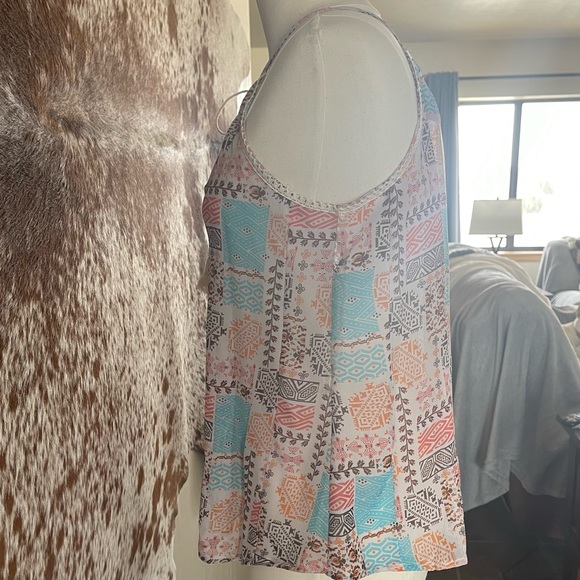 Sheer Summer top (multi pattern) - Picture 3 of 7